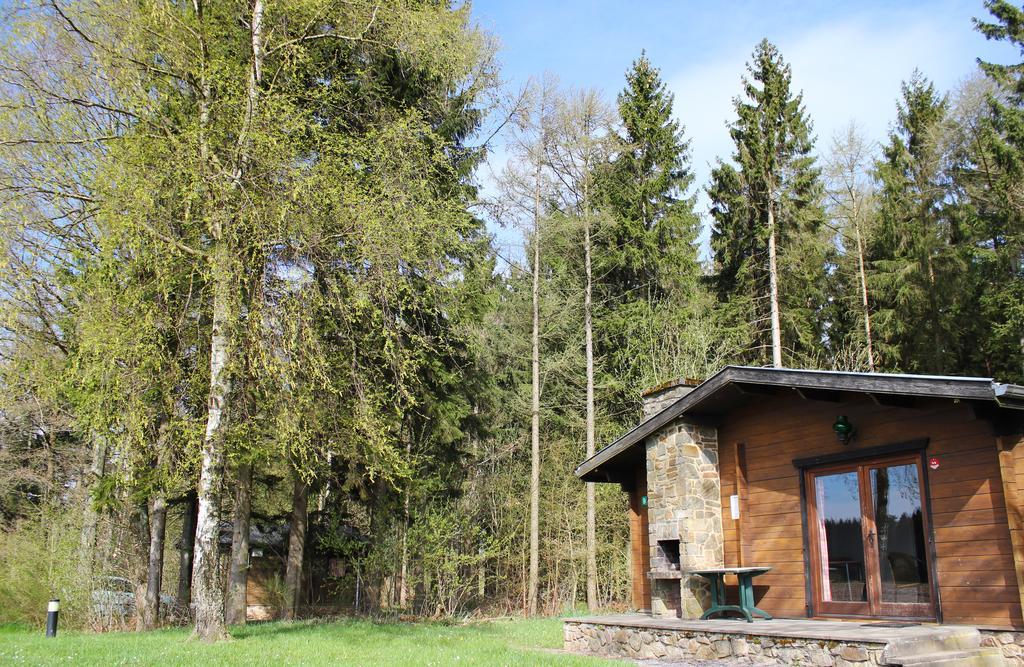 Village De Vacances De Vencimont Vonêche Esterno foto