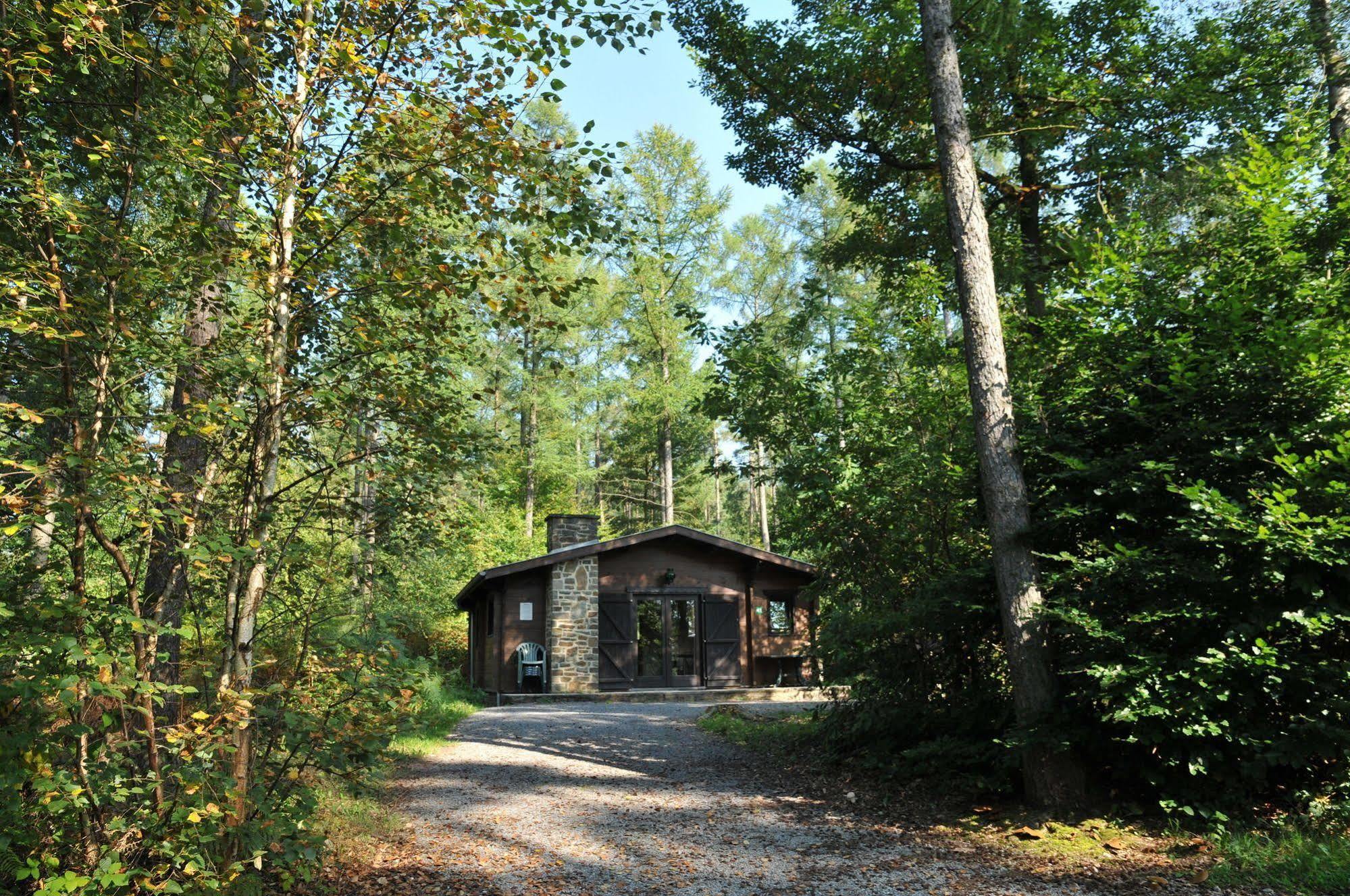 Village De Vacances De Vencimont Vonêche Esterno foto