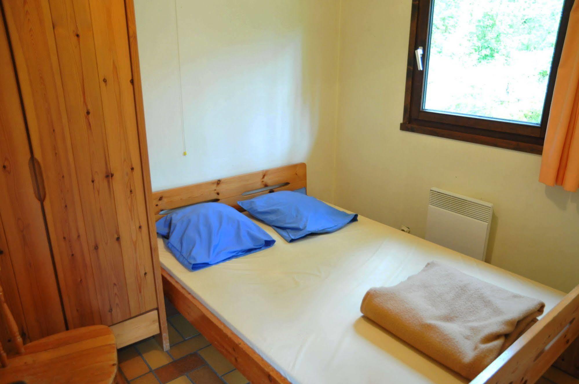 Village De Vacances De Vencimont Vonêche Esterno foto